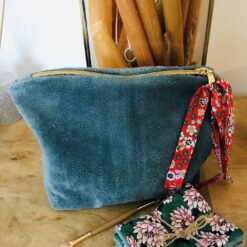 Pochette isloise éponge bambou Verte dont 4 lingettes démaquillantes coton lavable Oeko Tex